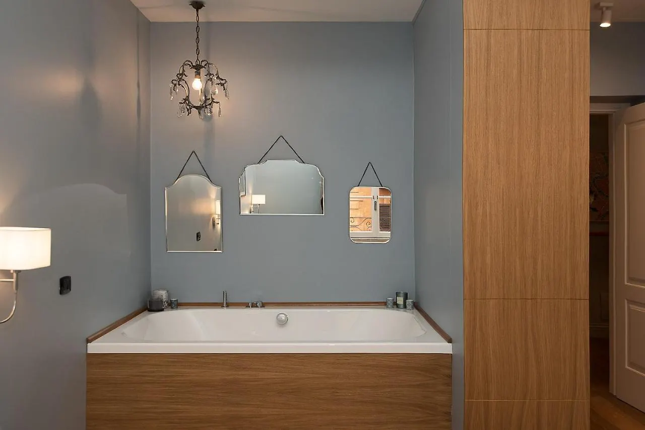 Likeyourhome, 80 Sq M Luxury Apartment With Jacuzzi, In Trastevere District Řím 0*,  Itálie